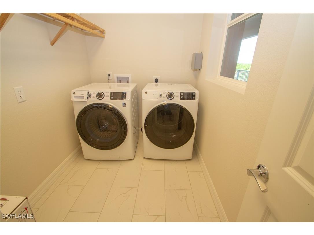 163 Indies Drive E #203 Naples FL 34114 225083018 image25