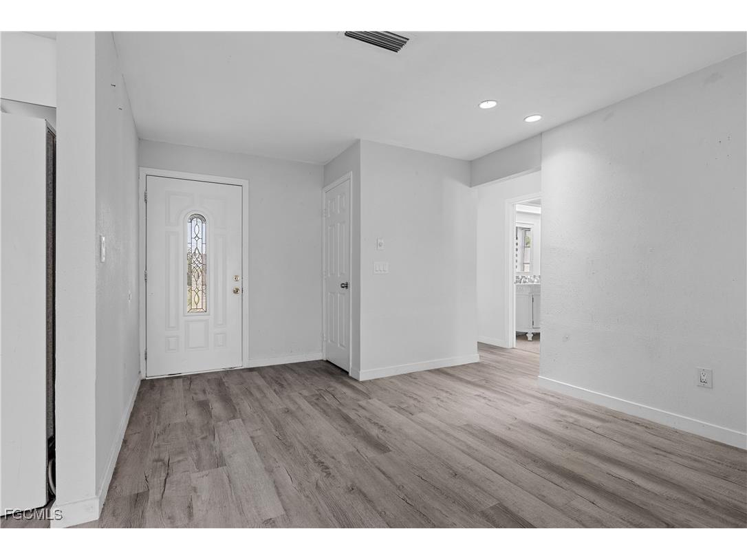 163 SW 48th Terrace Cape Coral FL 33914 2025012043 image9