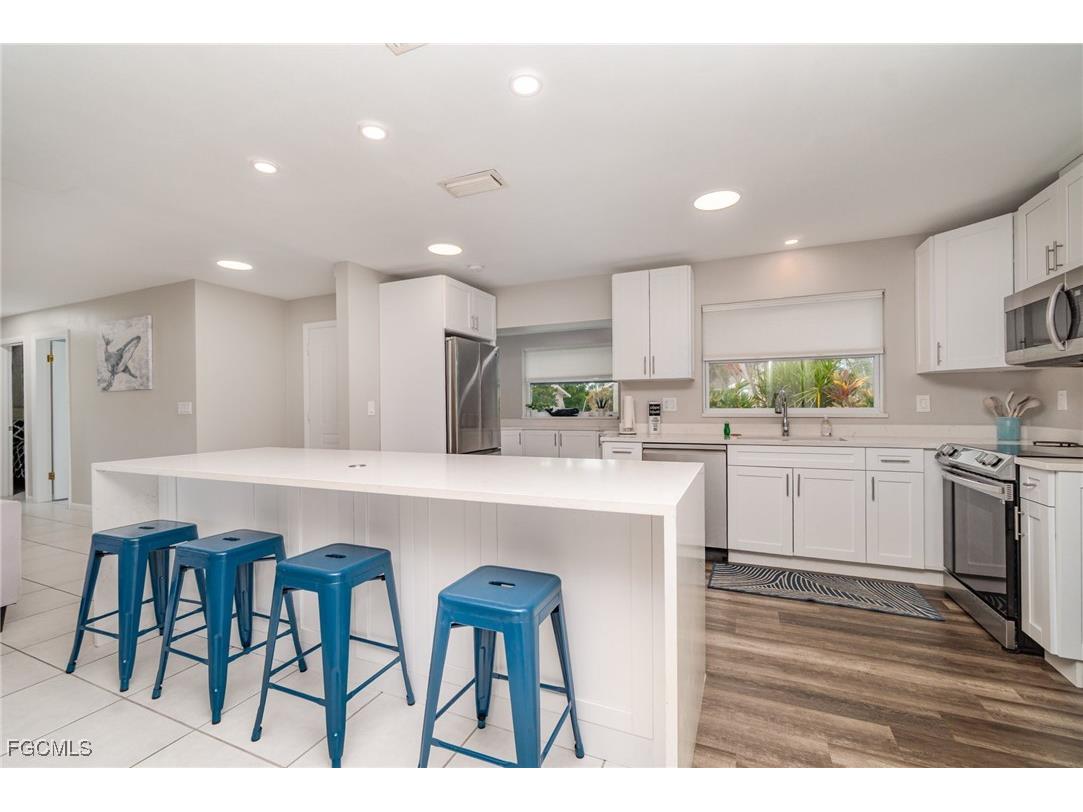 163 SW 51st Terrace Cape Coral FL 33914 2025018325 image3