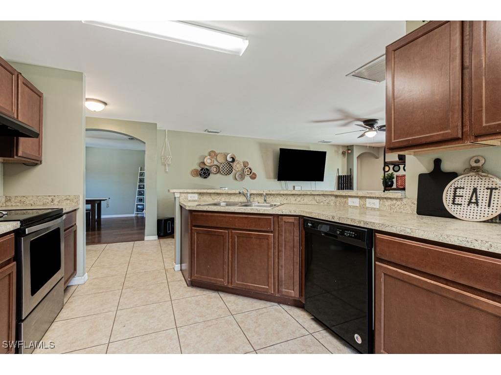 163 Shadow Lakes Drive Lehigh Acres FL 33974 225028368 image3