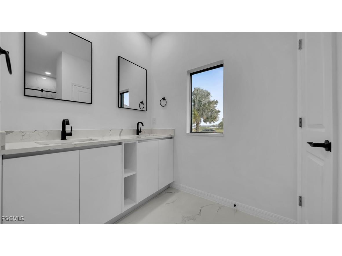 1630 NE 17th Terrace Cape Coral FL 33909 2025004897 image14