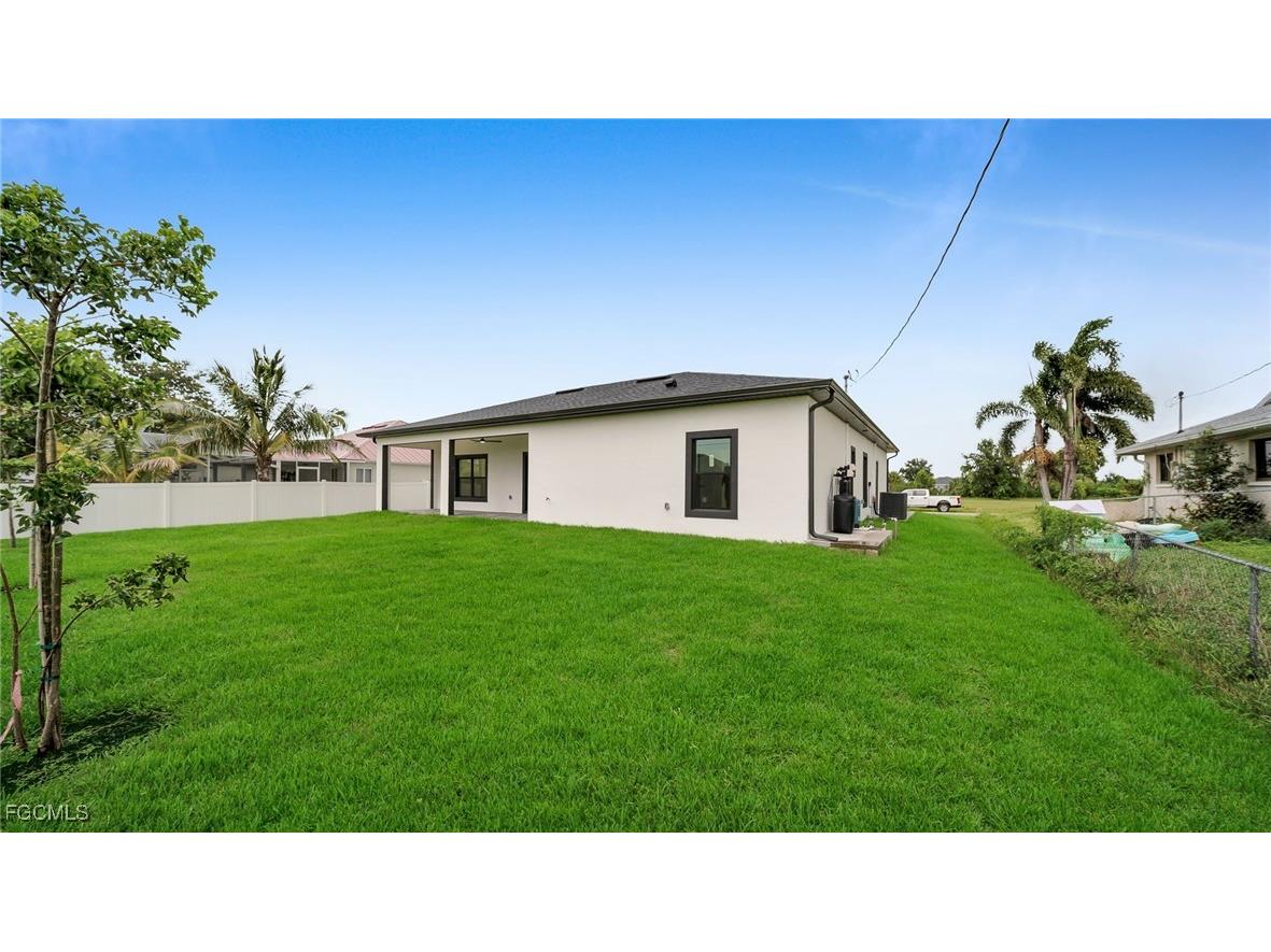 1630 NE 17th Terrace Cape Coral FL 33909 2025004897 image28