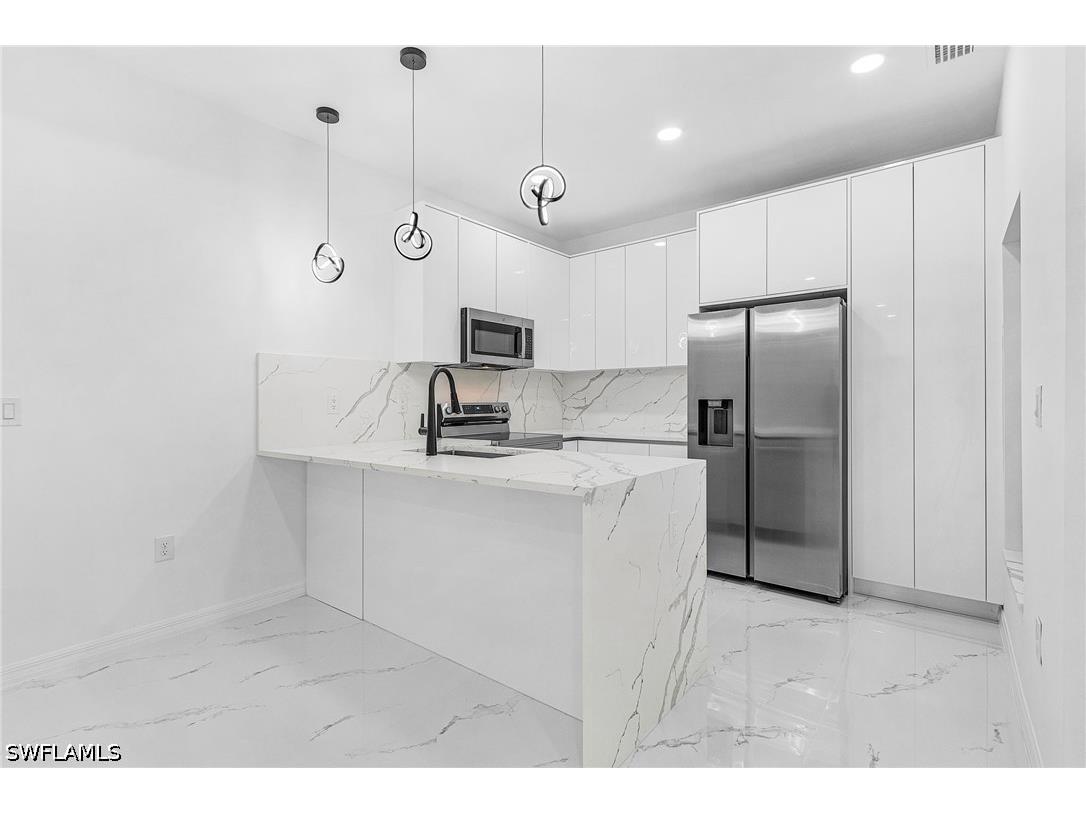 1630 NE 17th Terrace Cape Coral FL 33909 226013946 image5