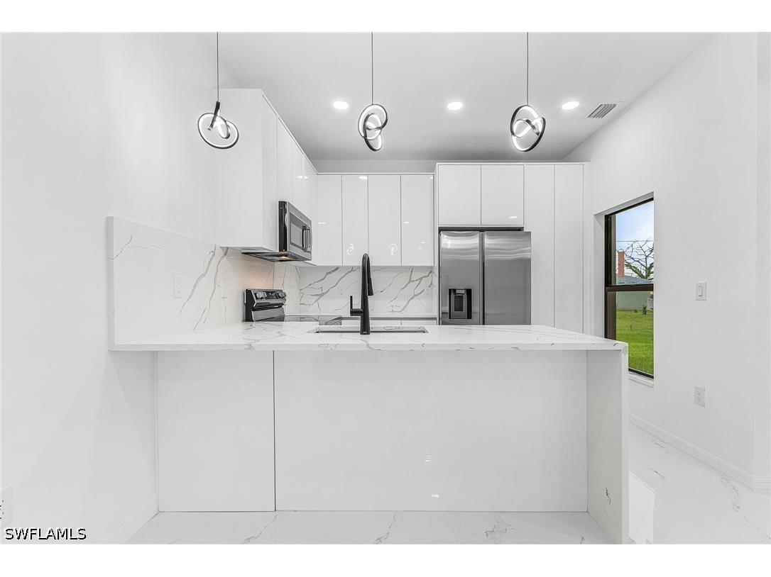 1630 NE 17th Terrace Cape Coral FL 33909 226013946 image6