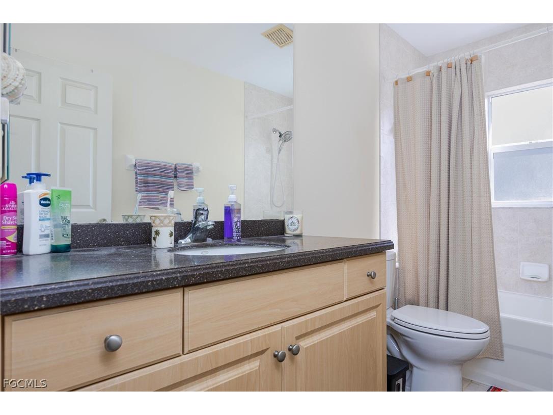 1630 SW 9th Place Cape Coral FL 33991 2026010791 image15