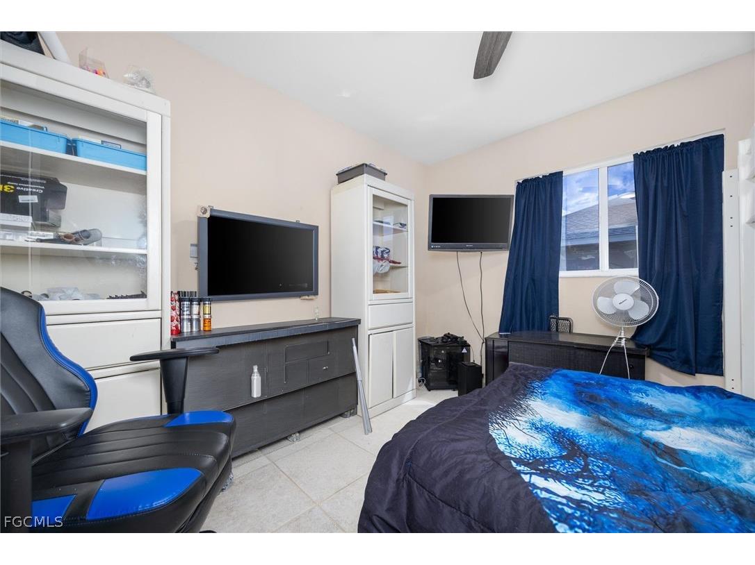 1630 SW 9th Place Cape Coral FL 33991 2026010791 image23