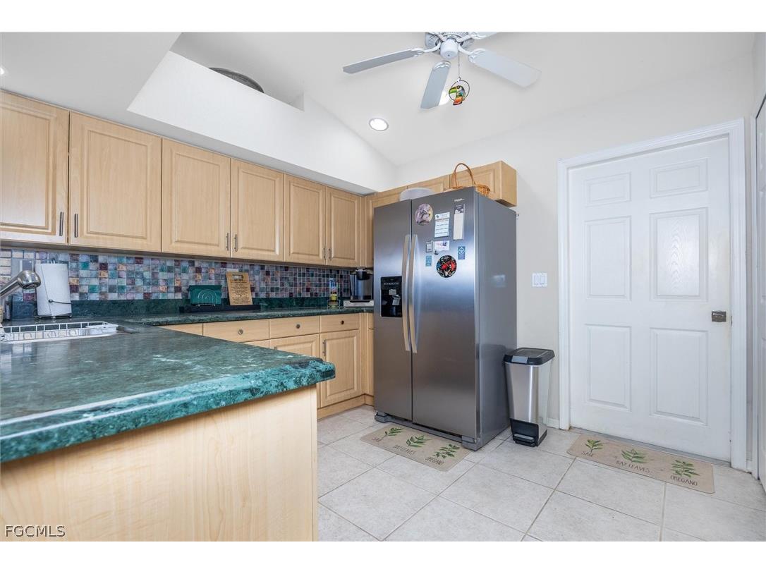 1630 SW 9th Place Cape Coral FL 33991 2026010791 image7