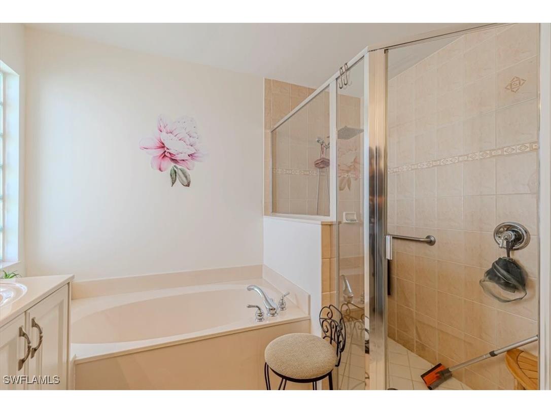 1630 Triangle Palm Terrace Naples FL 34119 225078116 image17