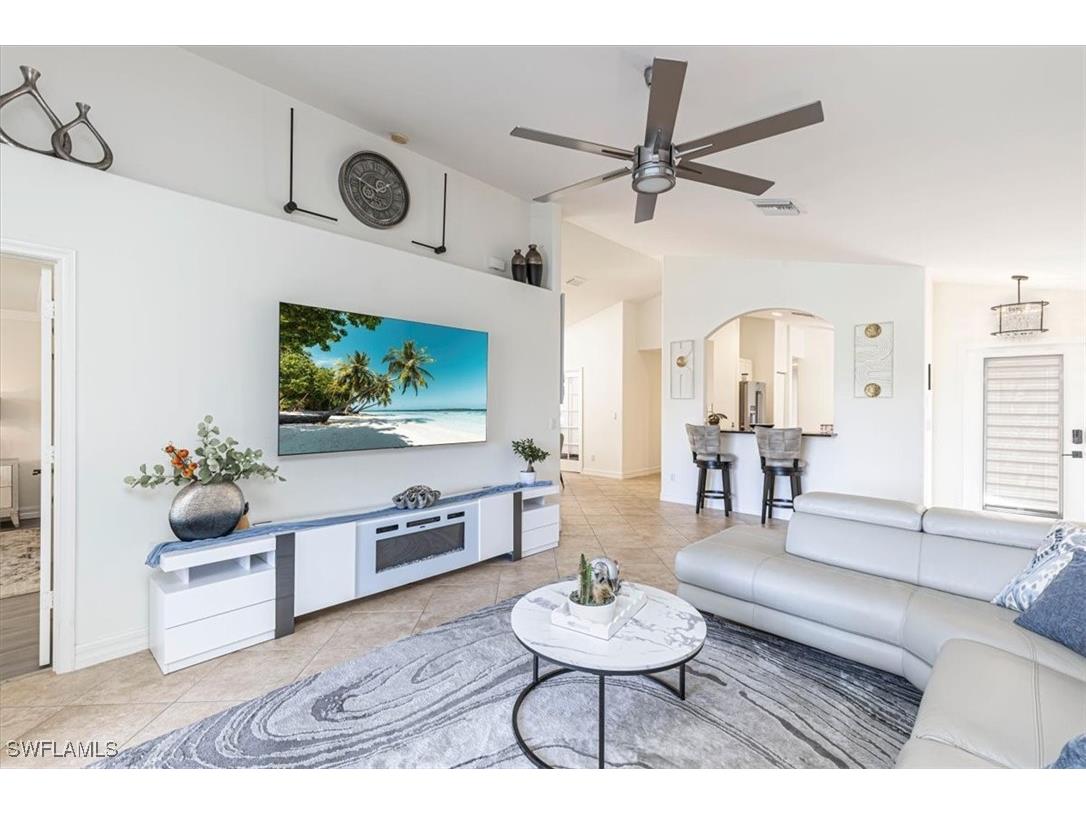 1630 Triangle Palm Terrace Naples FL 34119 225078116 image4