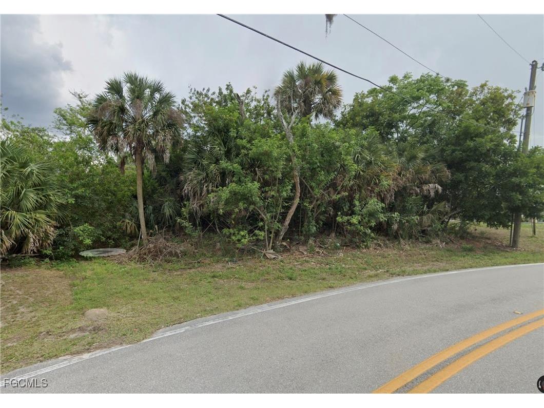 1630 Viscaya Drive Port Charlotte FL 33952 2025004940 image1