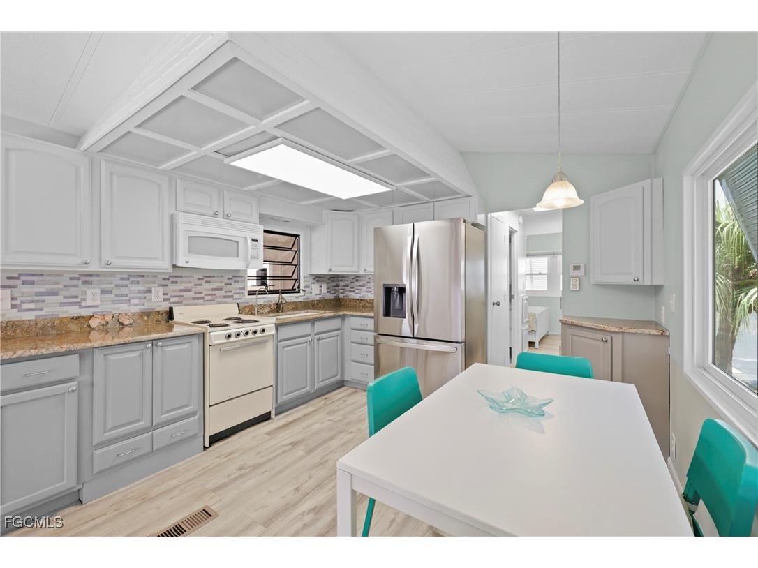 16300 Redclover Lane Fort Myers FL 33908 2025022253 image18