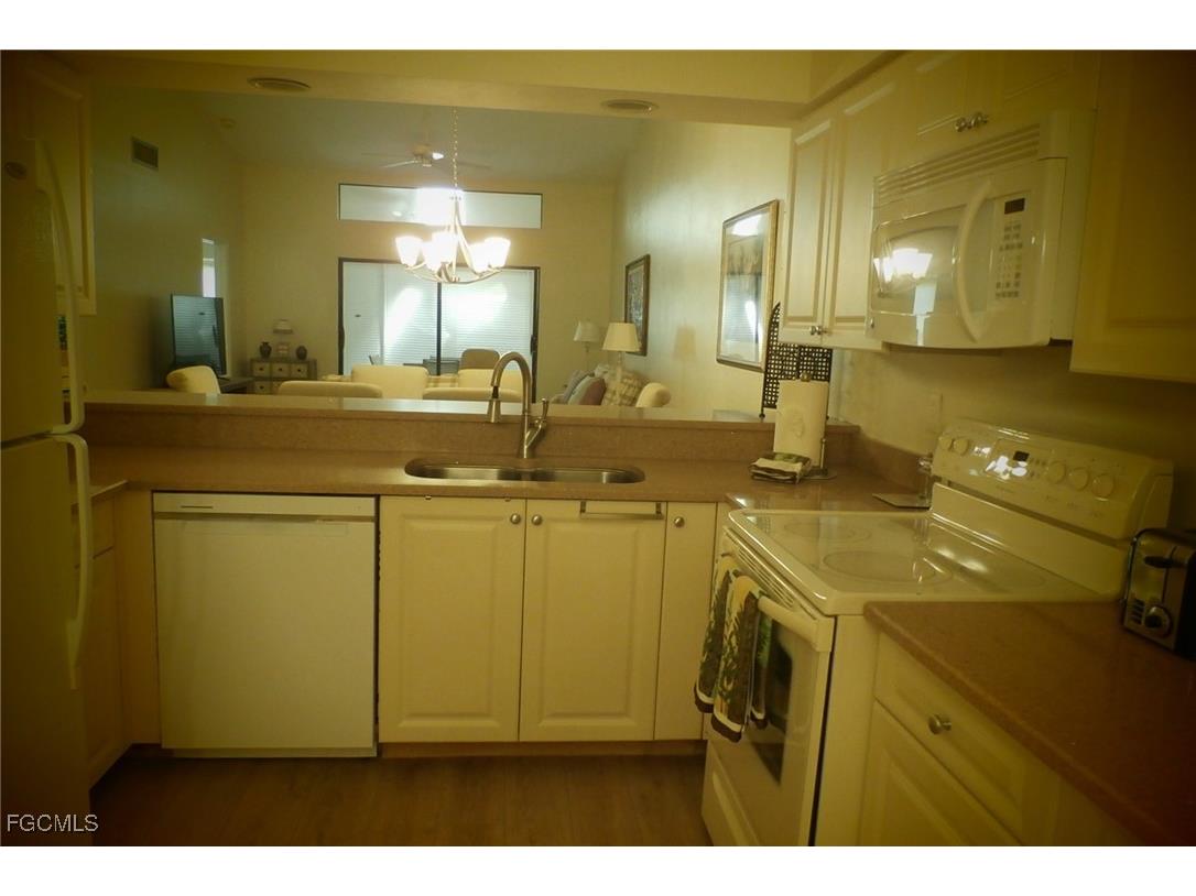 16301 Kelly Woods Drive #205 Fort Myers FL 33908 2025000378 image5