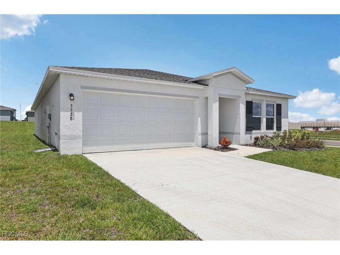 16307 Alcira Circle Punta Gorda FL 33935 2025005693 image1