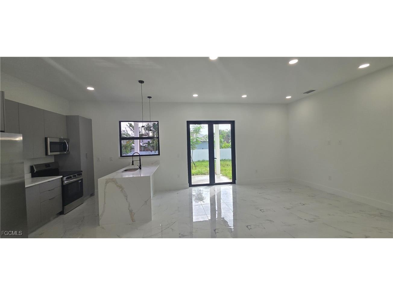 1631 NE 34th Street Cape Coral FL 33909 2025016821 image3