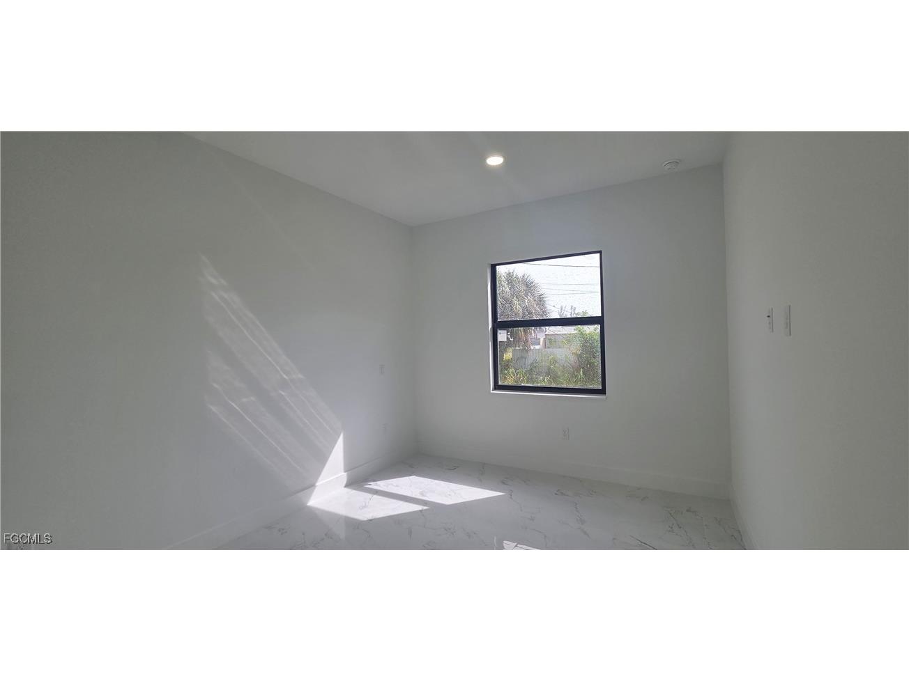 1631 NE 34th Street Cape Coral FL 33909 2025016821 image8