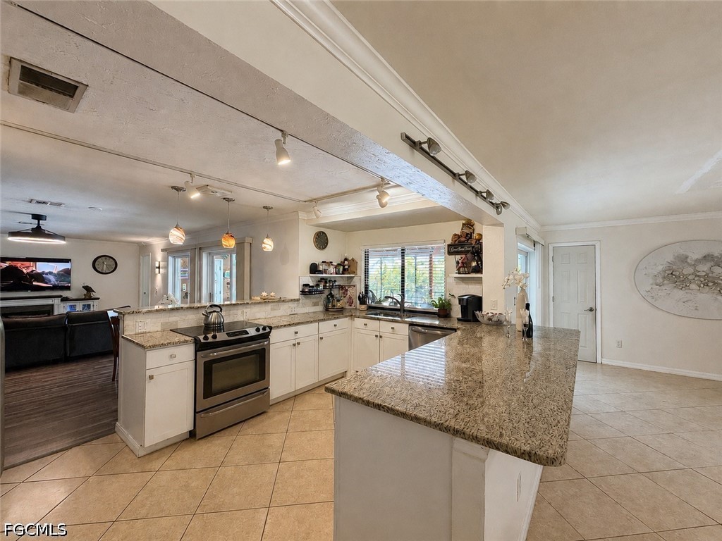 1631 SE 20th Street Cape Coral FL 33990 2026031101 image9