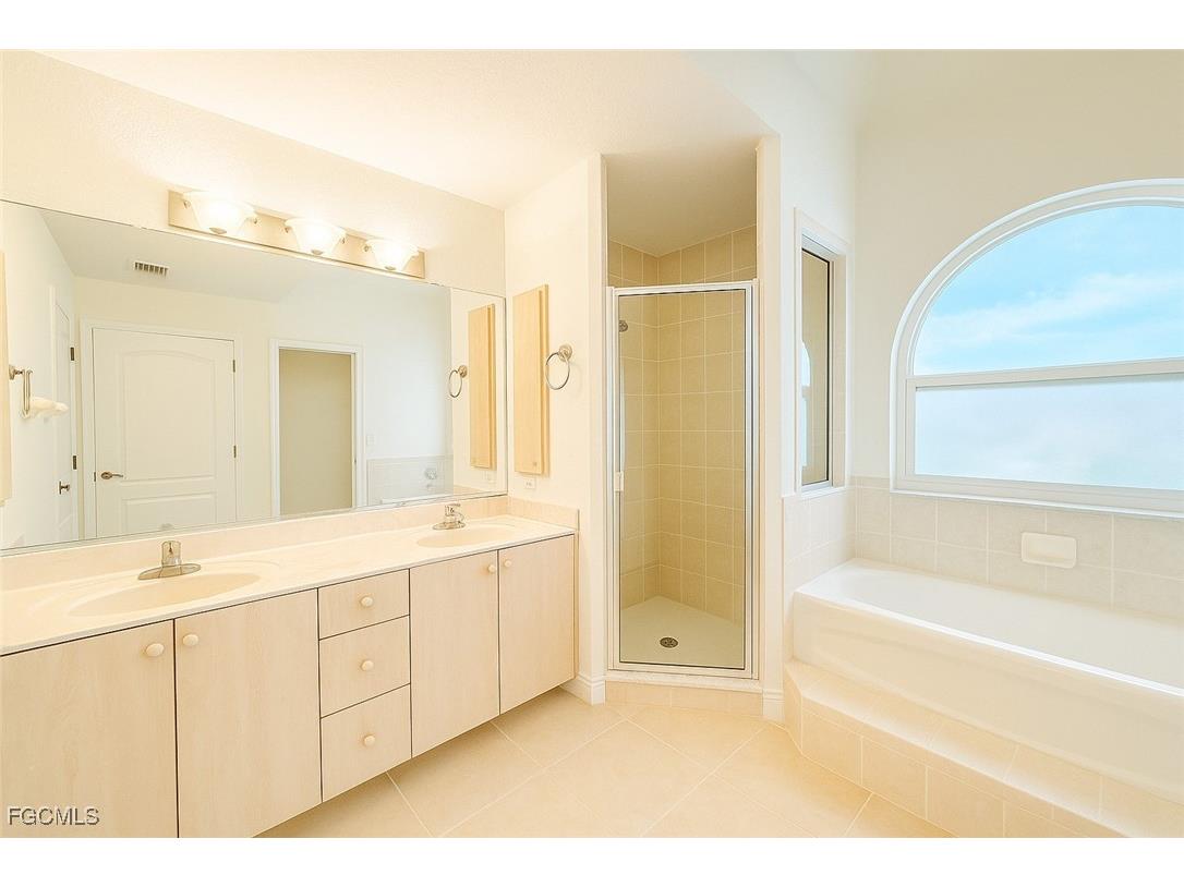 1631 SE 2nd Street Cape Coral FL 33990 2025018117 image12