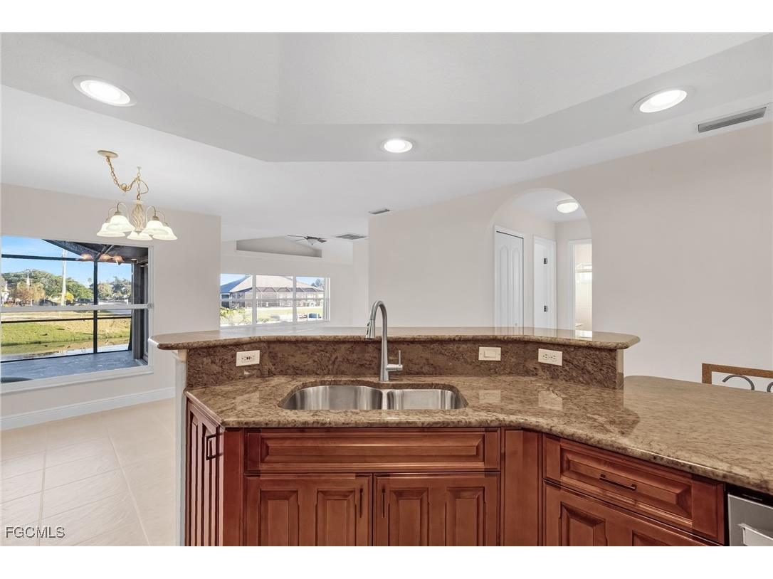 1631 SE 2nd Street Cape Coral FL 33990 2026000485 image18