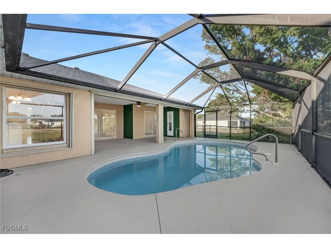 1631 SE 2nd Street Cape Coral FL 33990 2026000485 image4