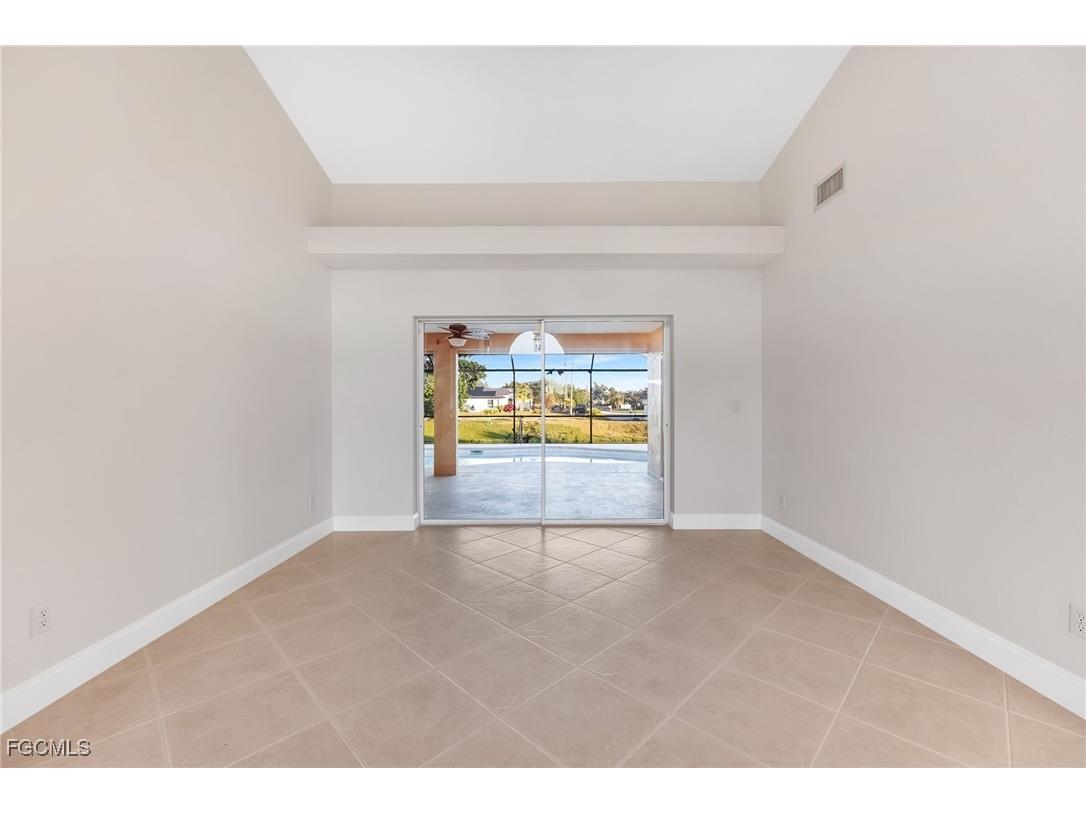 1631 SE 2nd Street Cape Coral FL 33990 2026000485 image6