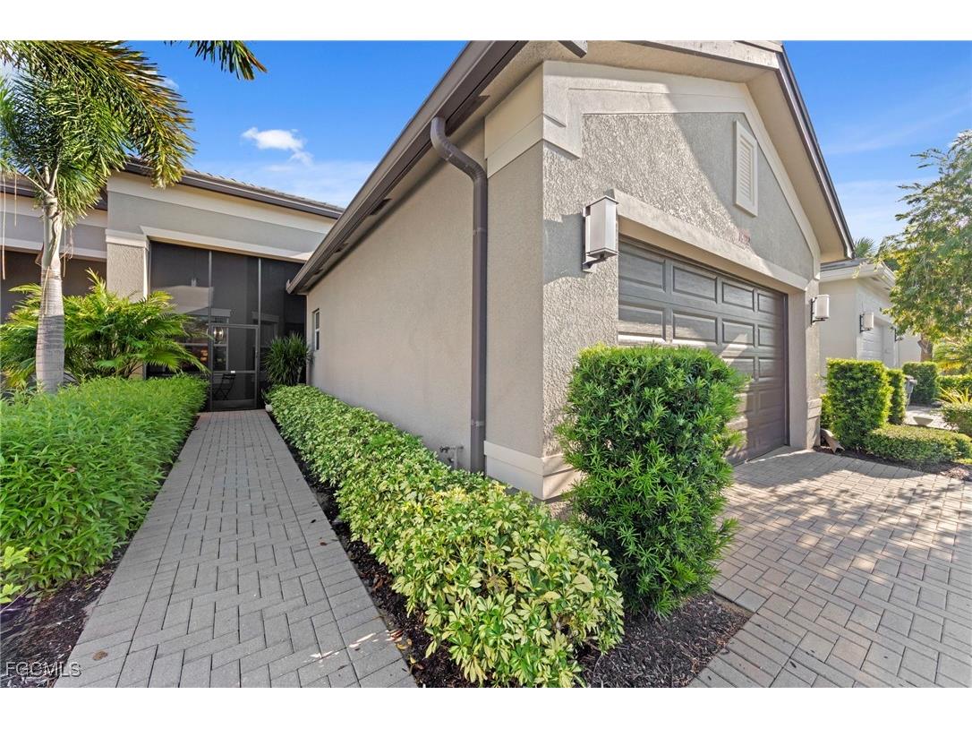 16312 Molise Place Bonita Springs FL 34135 2025010523 image5