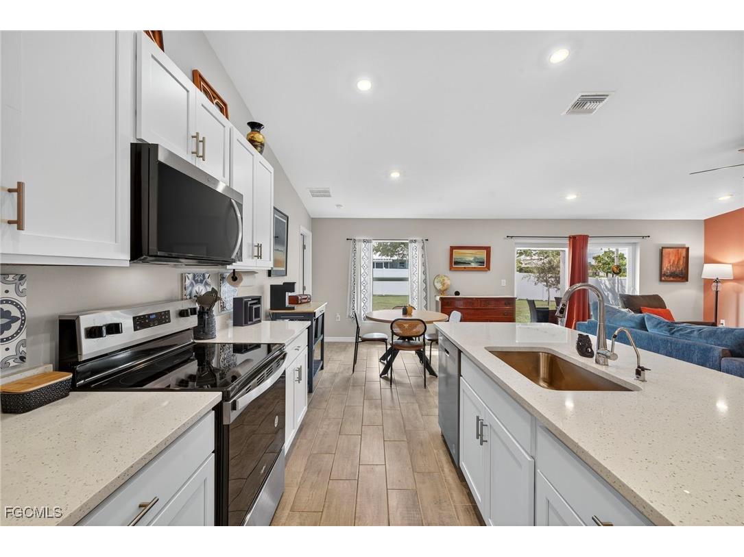 1632 SW 28th Terrace Cape Coral FL 33914 2025014536 image13