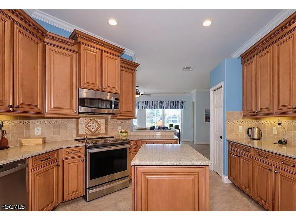 16320 Willowcrest Way Fort Myers FL 33908 2026024465 image9