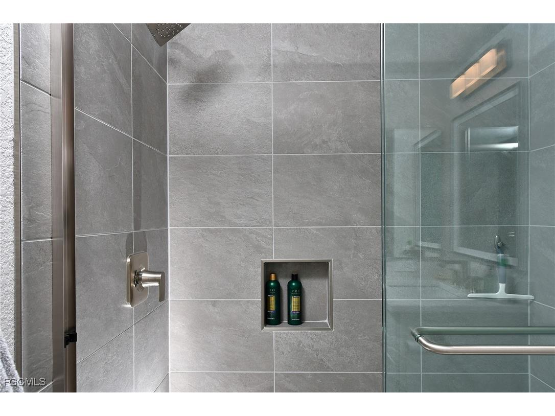 16321 Kelly Woods Drive #186 Fort Myers FL 33908 2025015333 image27