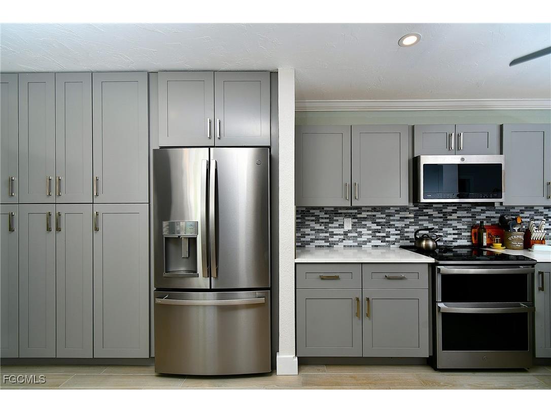 16321 Kelly Woods Drive #186 Fort Myers FL 33908 2025015333 image8