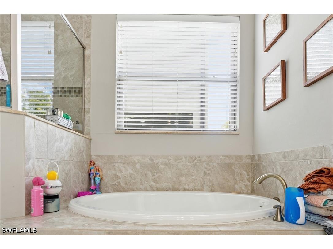 16329 Aberdeen Way Naples FL 34110 226016689 image17