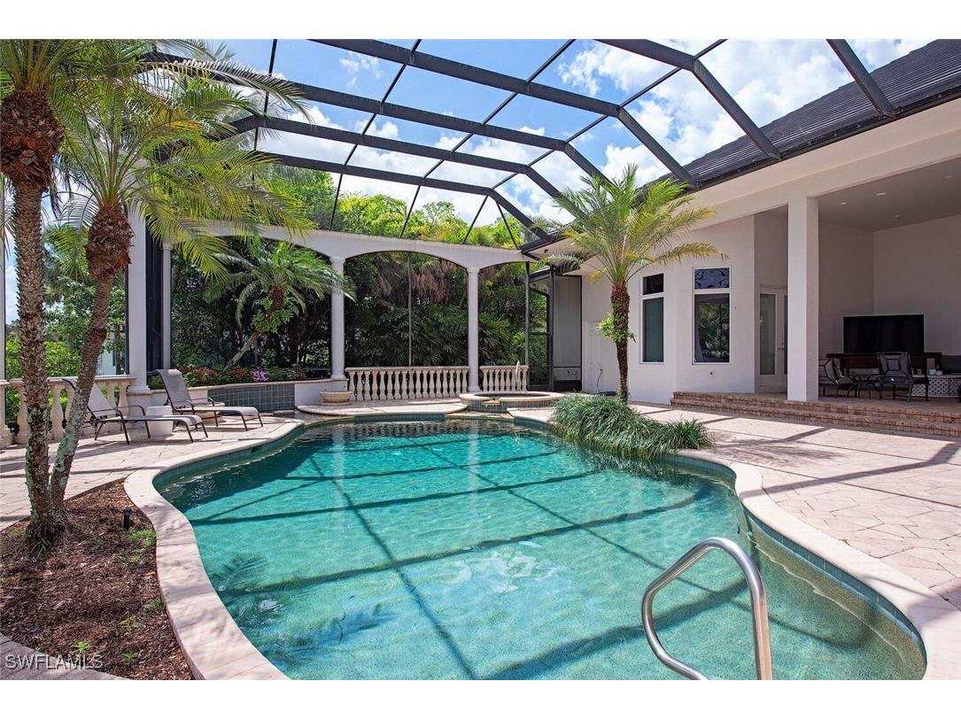 1633 Chinaberry Way Naples FL 34105 225064027 image3