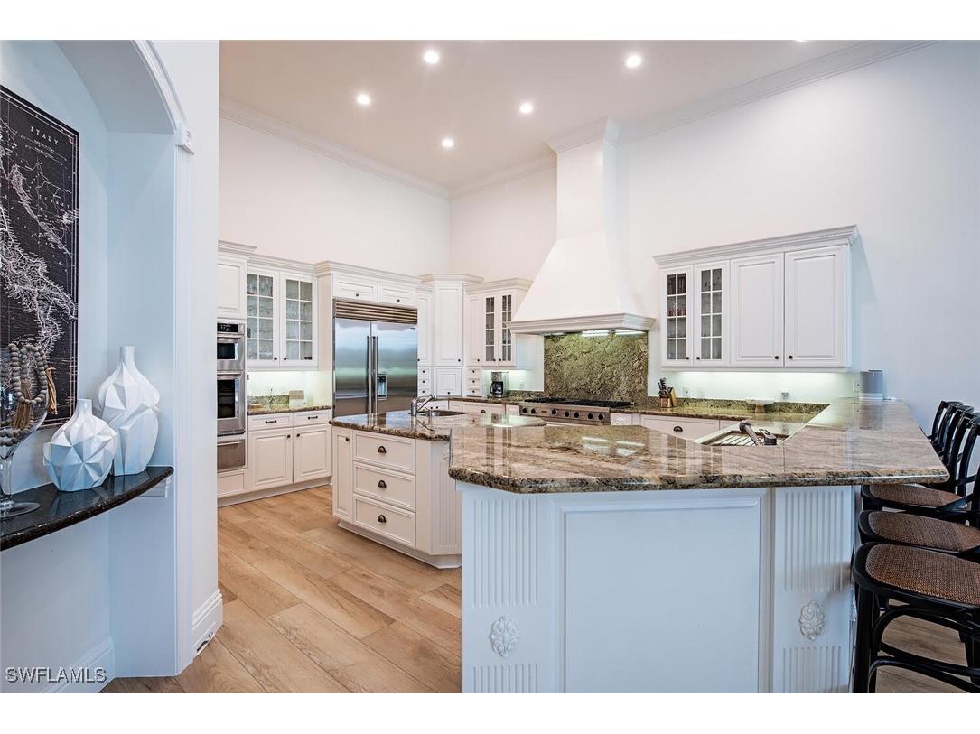 1633 Chinaberry Way Naples FL 34105 225064027 image9