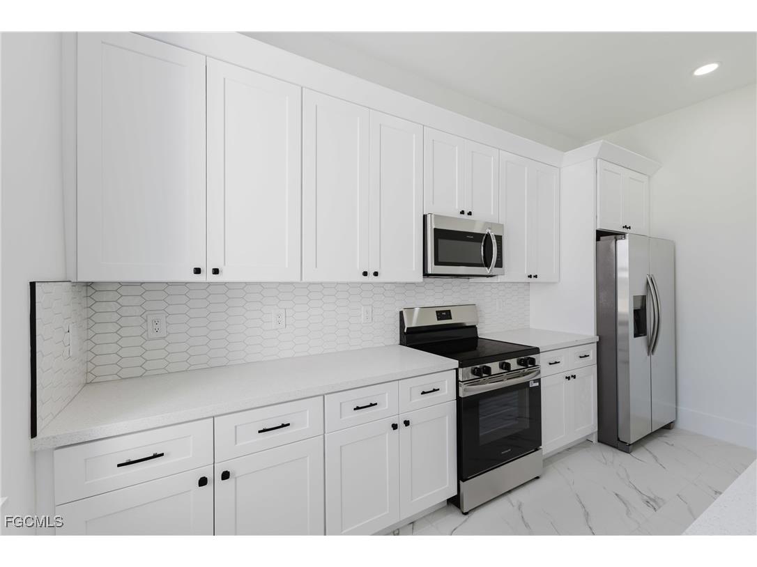 1633 NW 31st Place Cape Coral FL 33993 2025023286 image11