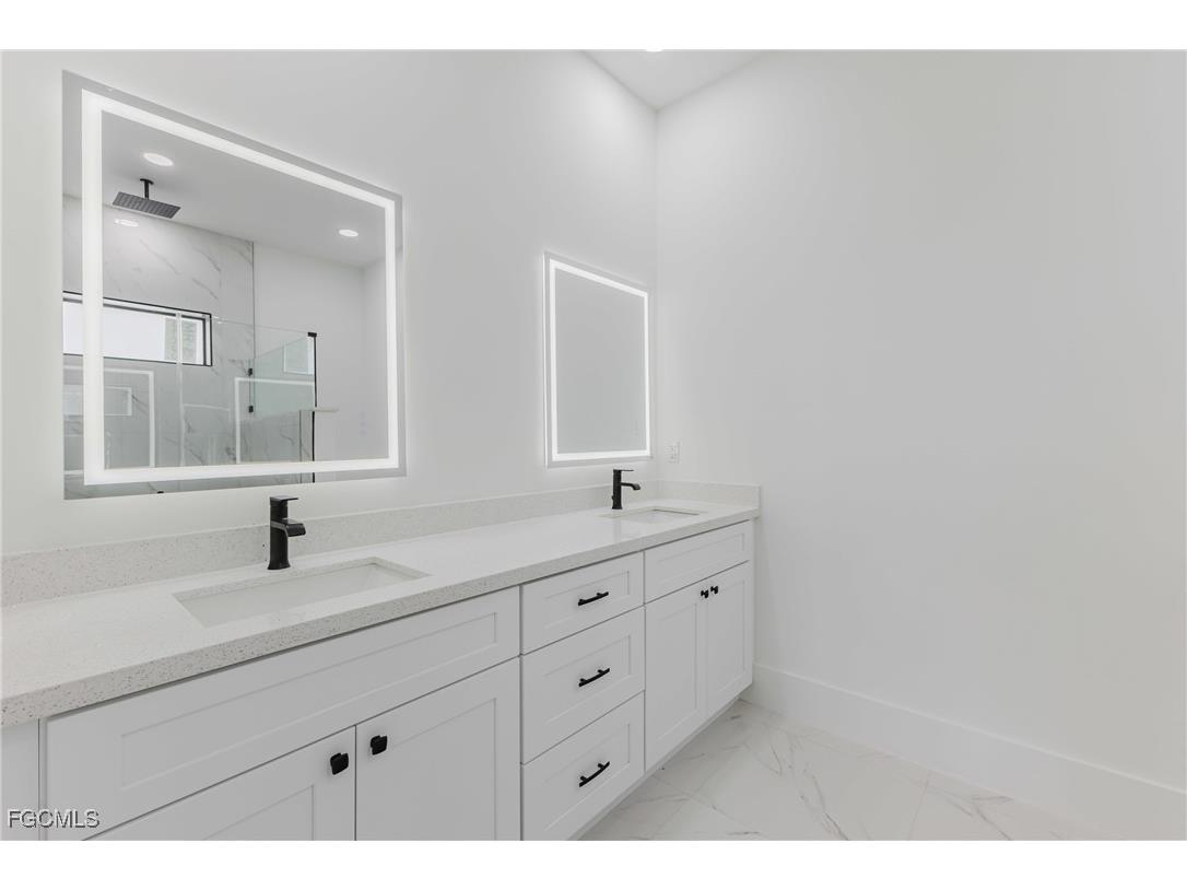 1633 NW 31st Place Cape Coral FL 33993 2025023286 image16