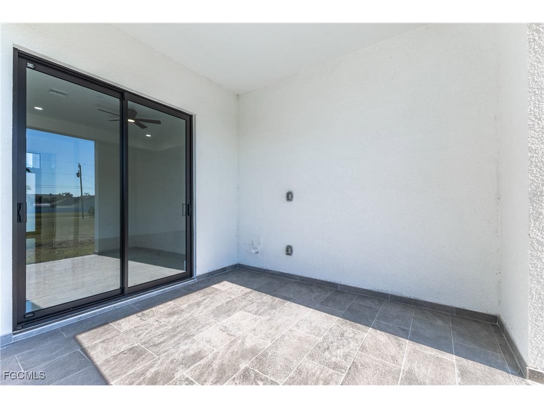 1633 NW 31st Place Cape Coral FL 33993 2025023286 image28