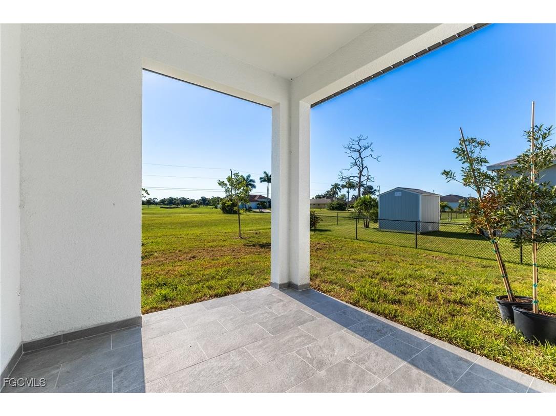 1633 NW 31st Place Cape Coral FL 33993 2025023286 image29