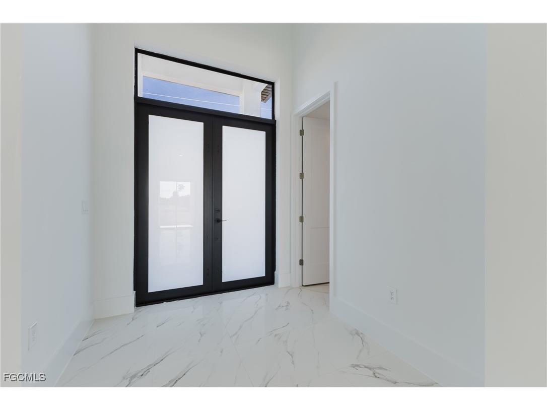 1633 NW 31st Place Cape Coral FL 33993 2025023286 image3