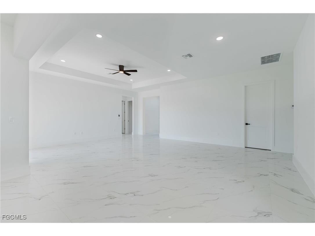 1633 NW 31st Place Cape Coral FL 33993 2025023286 image7