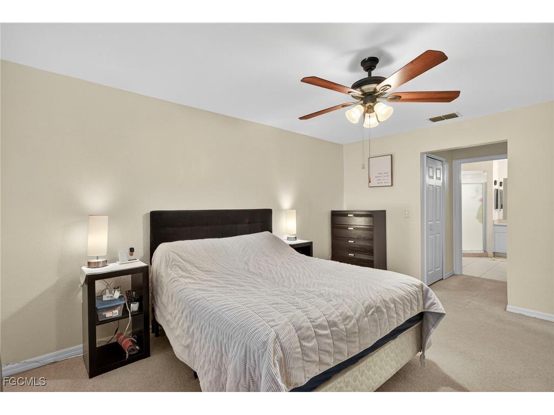 1633 NW 37th Place Cape Coral FL 33993 2025016461 image18