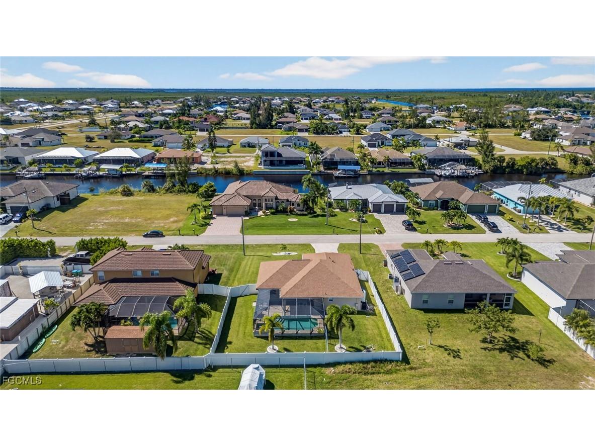 1633 NW 37th Place Cape Coral FL 33993 2025016461 image30