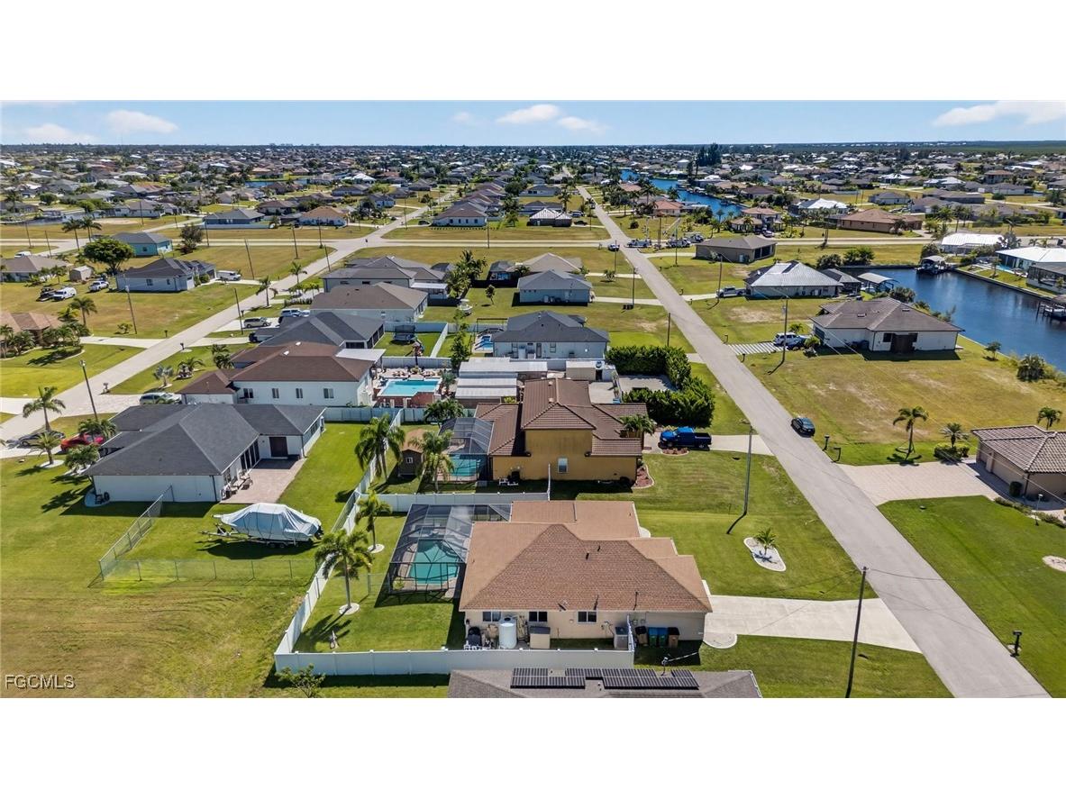 1633 NW 37th Place Cape Coral FL 33993 2025016461 image31