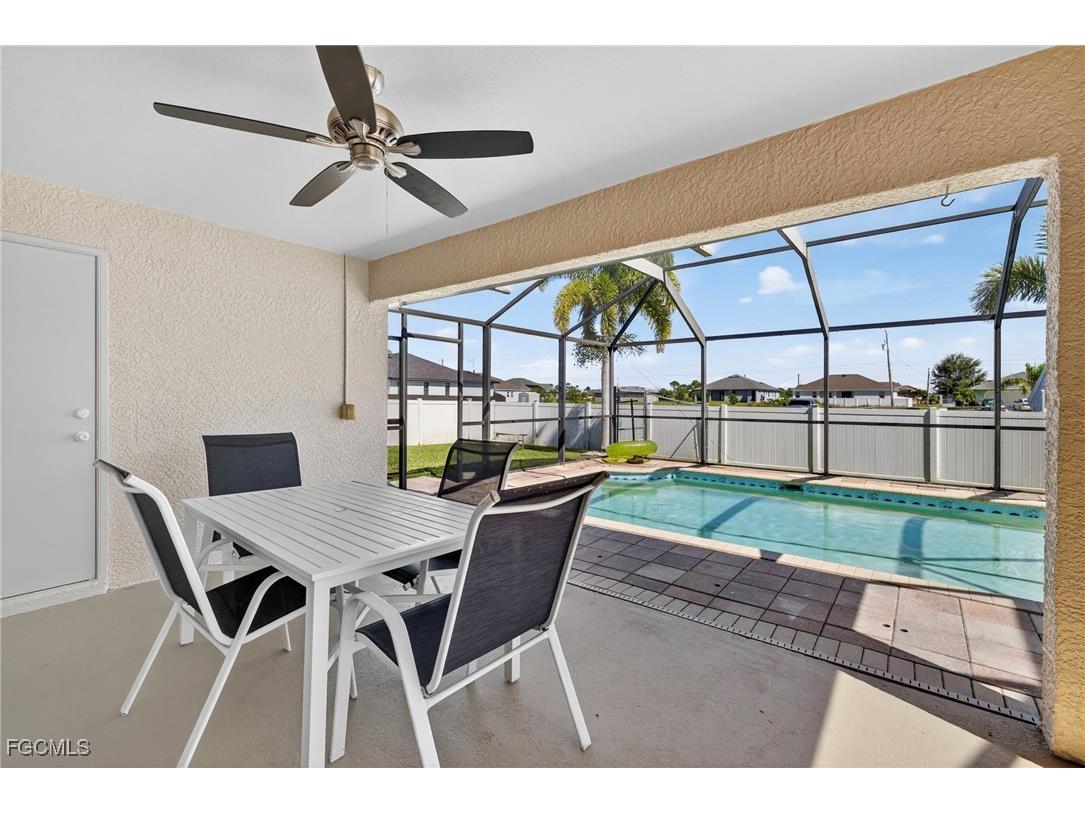 1633 NW 37th Place Cape Coral FL 33993 2025016461 image6