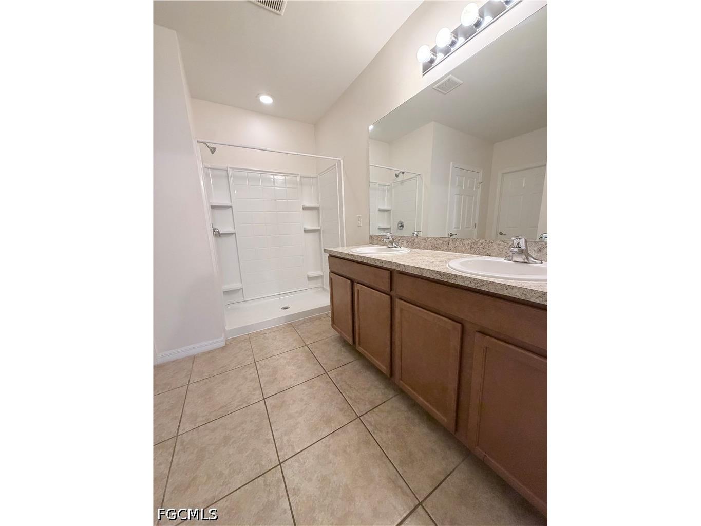 1633 SW 12th Terrace Cape Coral FL 33991 2026025774 image11