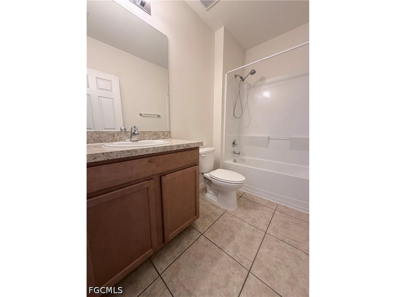 1633 SW 12th Terrace Cape Coral FL 33991 2026025774 image3