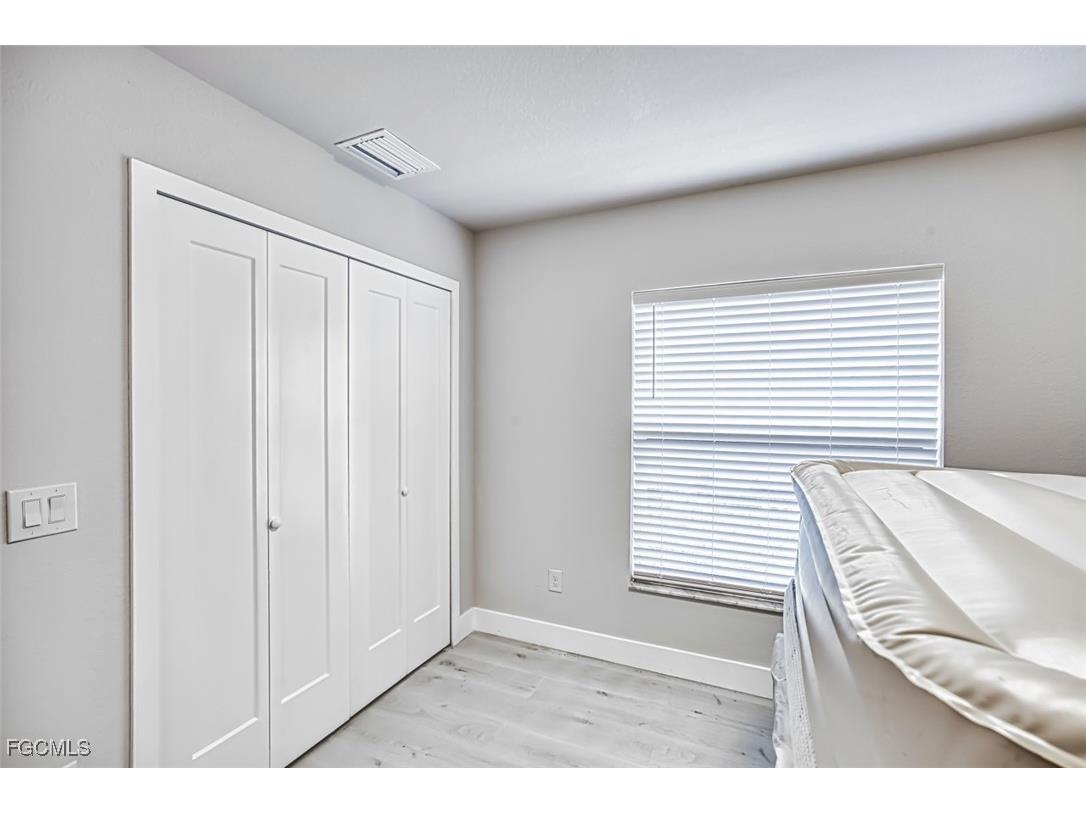 1633 SW 43rd Street Cape Coral FL 33914 2026001755 image27
