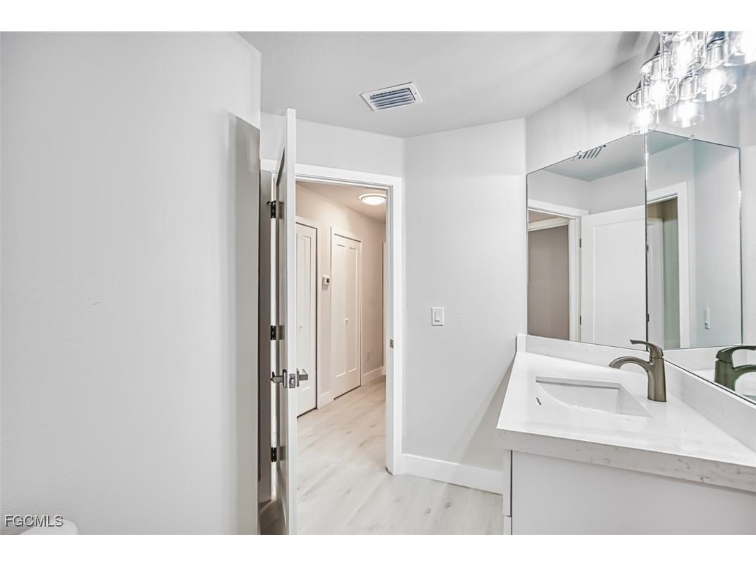 1633 SW 43rd Street Cape Coral FL 33914 2026001755 image29