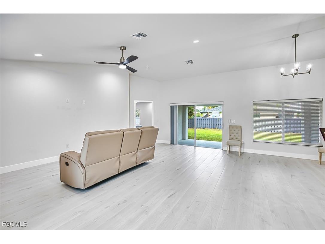 1633 SW 43rd Street Cape Coral FL 33914 2026001755 image6