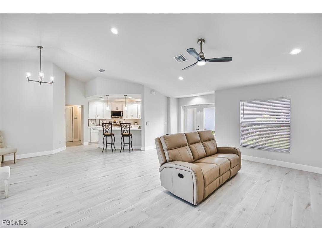 1633 SW 43rd Street Cape Coral FL 33914 2026001755 image8