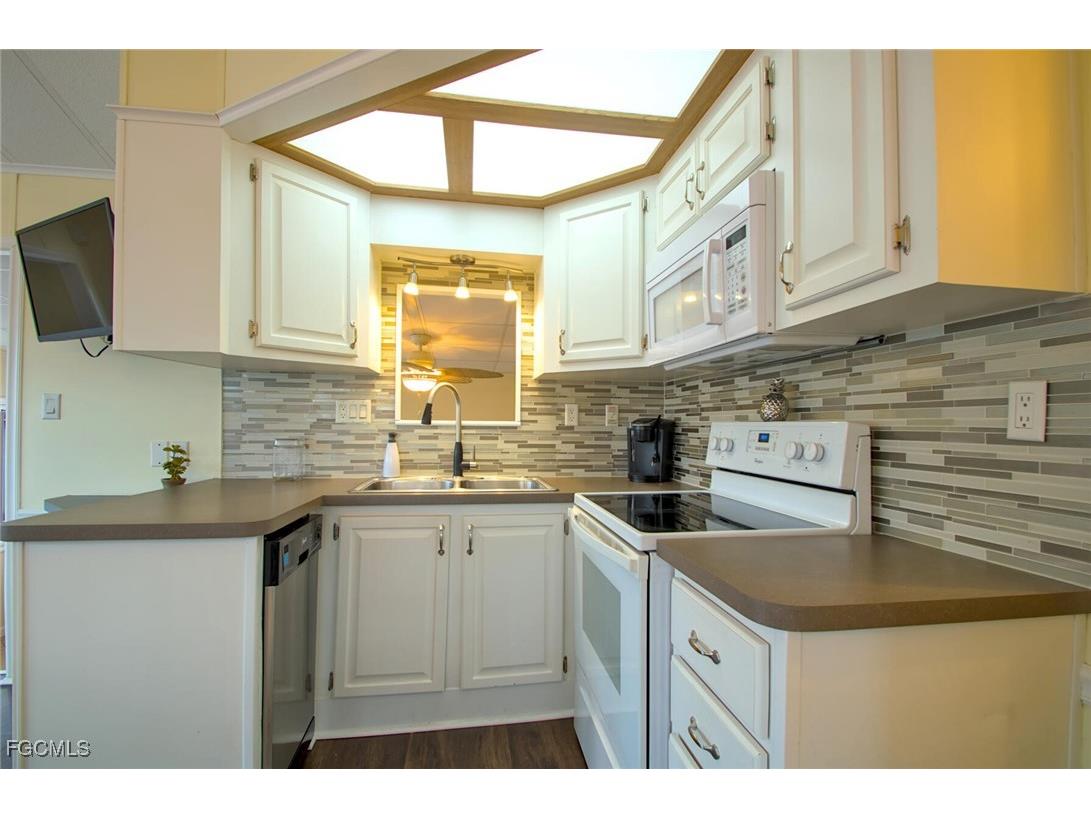 16331 Hermit Thrush Lane Fort Myers FL 33908 2025022899 image11