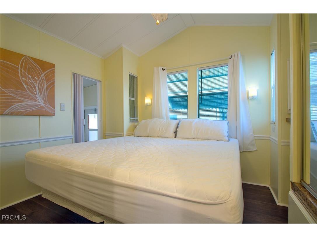 16331 Hermit Thrush Lane Fort Myers FL 33908 2025022899 image13